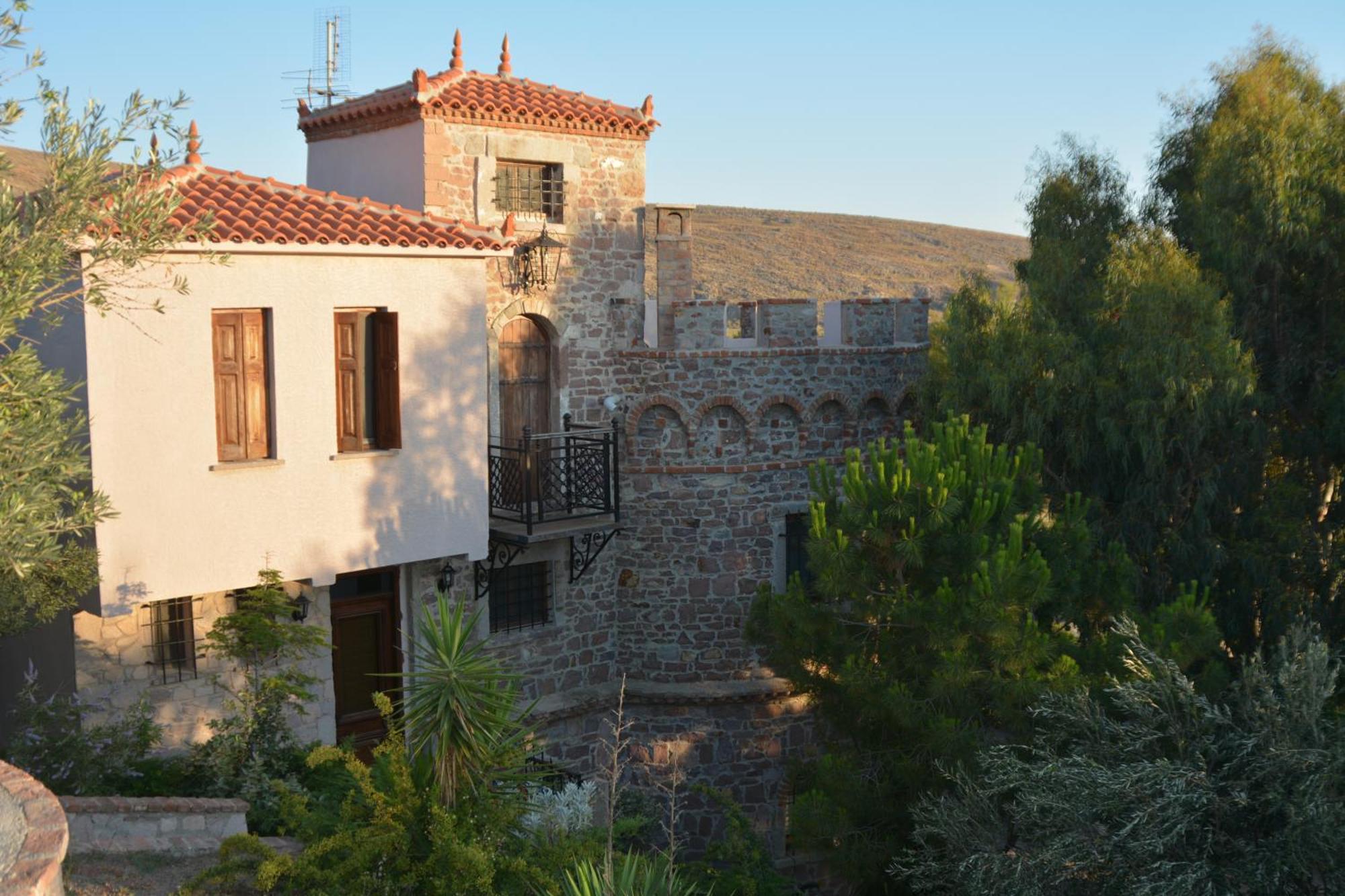Lesvos Tower House Komninos Sigrion Bagian luar foto