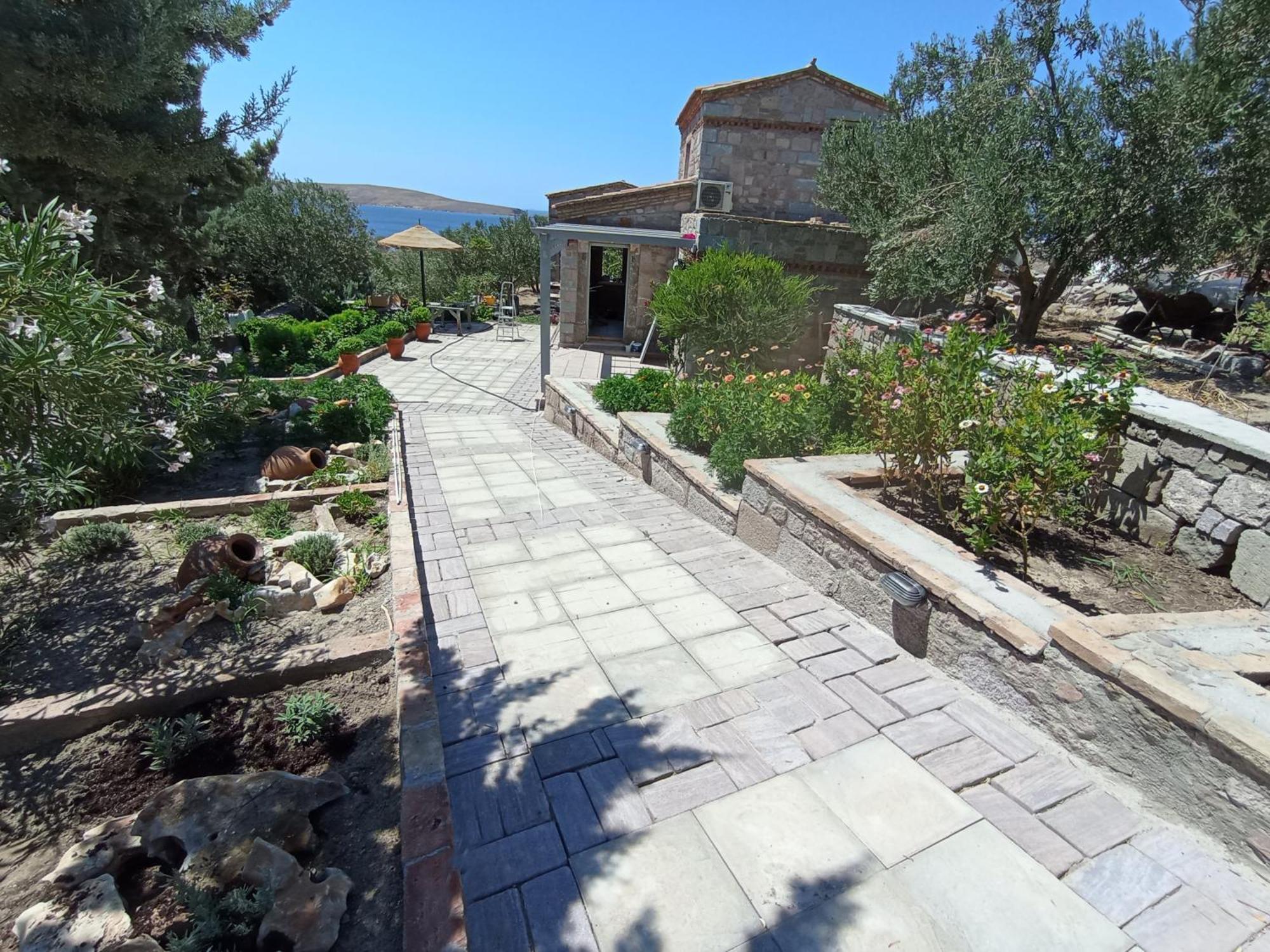 Lesvos Tower House Komninos Sigrion Bagian luar foto