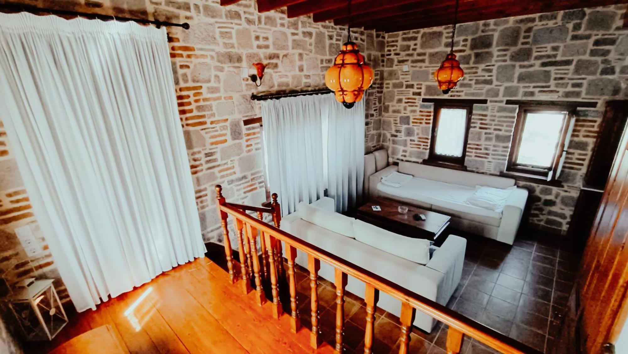 Lesvos Tower House Komninos Sigrion Bagian luar foto