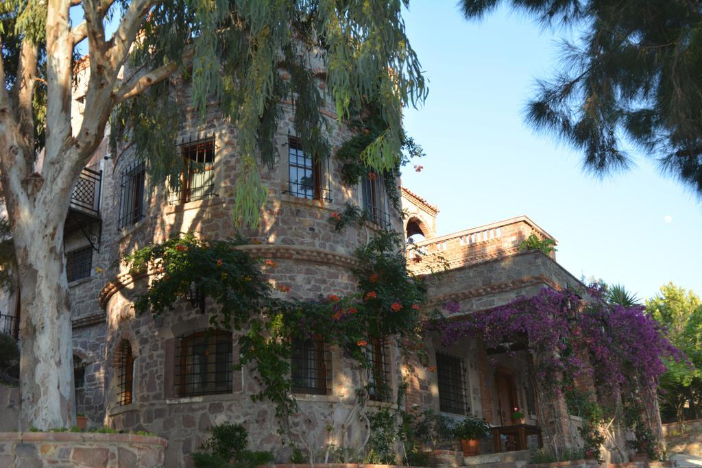 Lesvos Tower House Komninos Sigrion Bagian luar foto